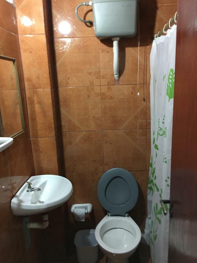 Litt Iguazu Hostal Пуерто-Іґуасу Екстер'єр фото